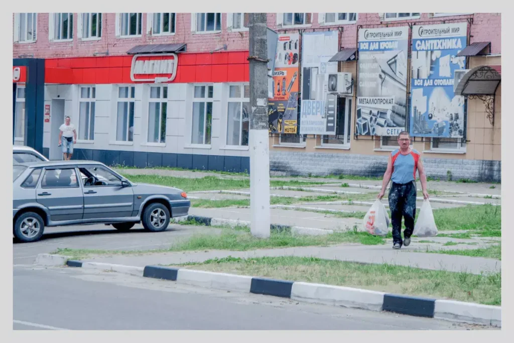 Центральная улица в&nbsp;Сураже. Фото: Серафим Миронов.