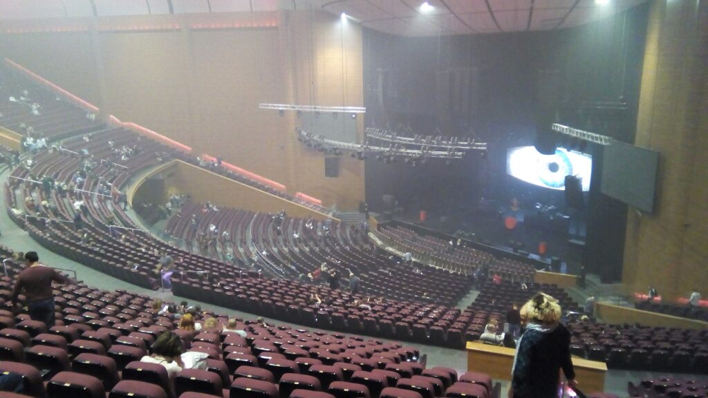 Зрительный зал в&nbsp;«Крокус Сити Холле»