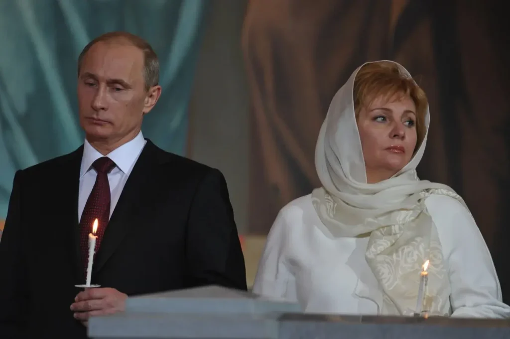 Людмила Путина