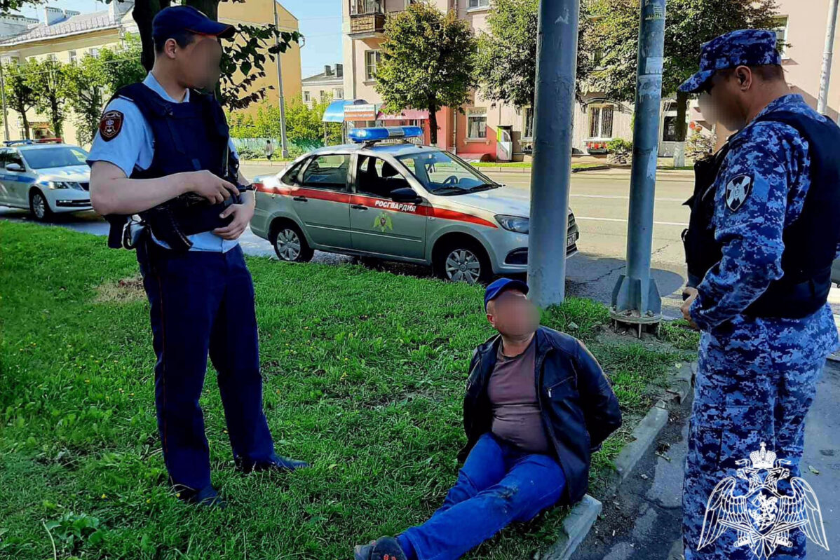 Задержанный житель Владимира после того как зарезал мужчину в&nbsp;«Снэк-баре»