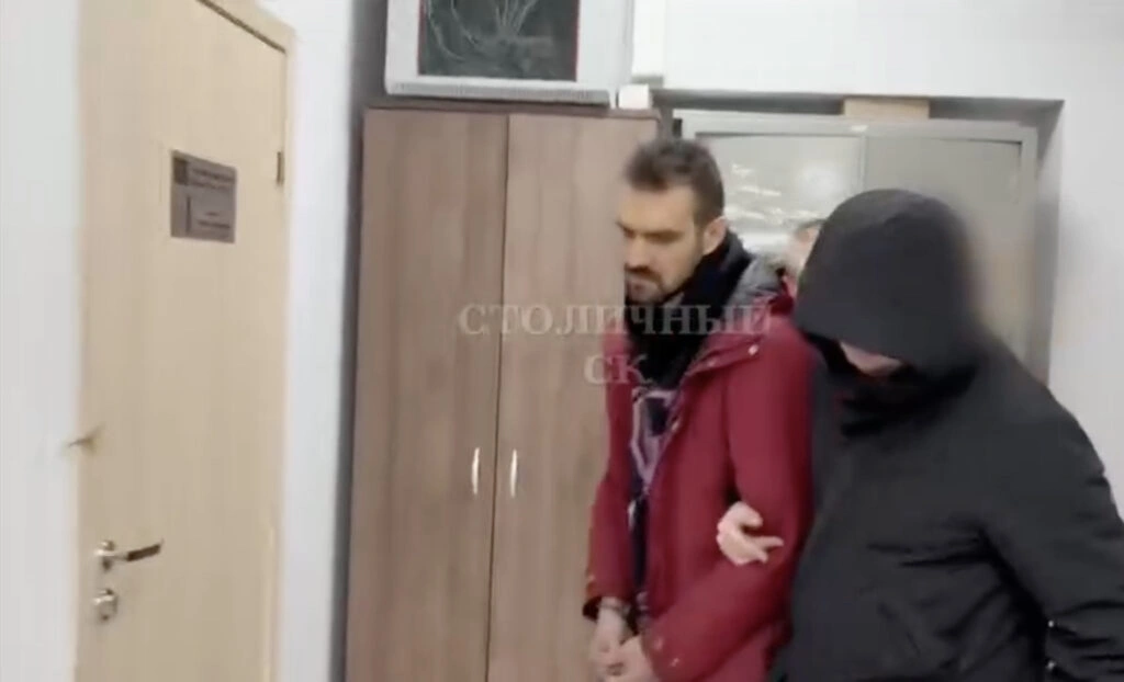 Комика Артемия Останина задержали по&nbsp;делу о&nbsp;разжигании ненависти при попытке уехать из&nbsp;России