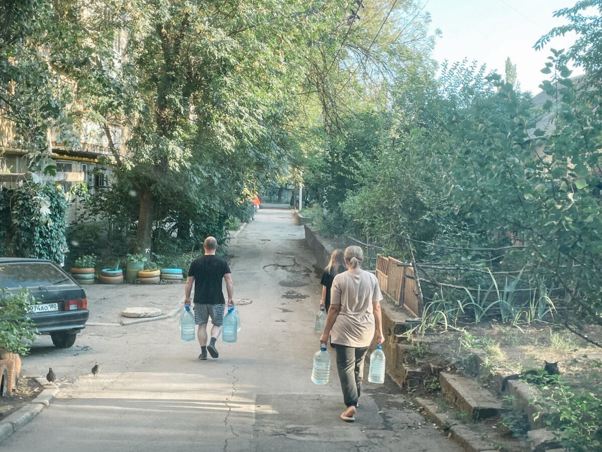 Жители Донецка возвращаются домой с&nbsp;технической водой