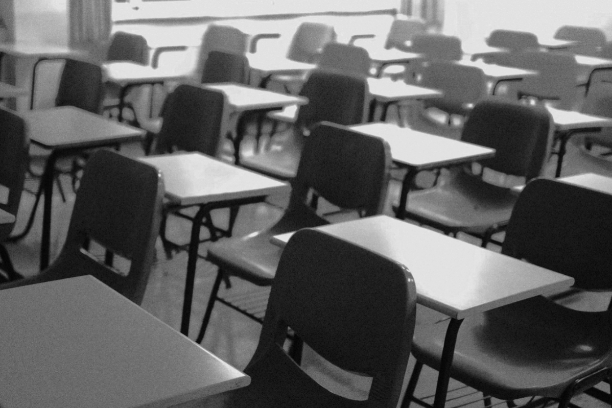 С&nbsp;2026 года школы должны будут информировать полицию, подал&nbsp;ли ребёнок мигрантов заявление в&nbsp;школу, смог&nbsp;ли он&nbsp;сдать обязательный экзамен по&nbsp;русскому языку и&nbsp;был&nbsp;ли он&nbsp;зачислен на&nbsp;учёбу