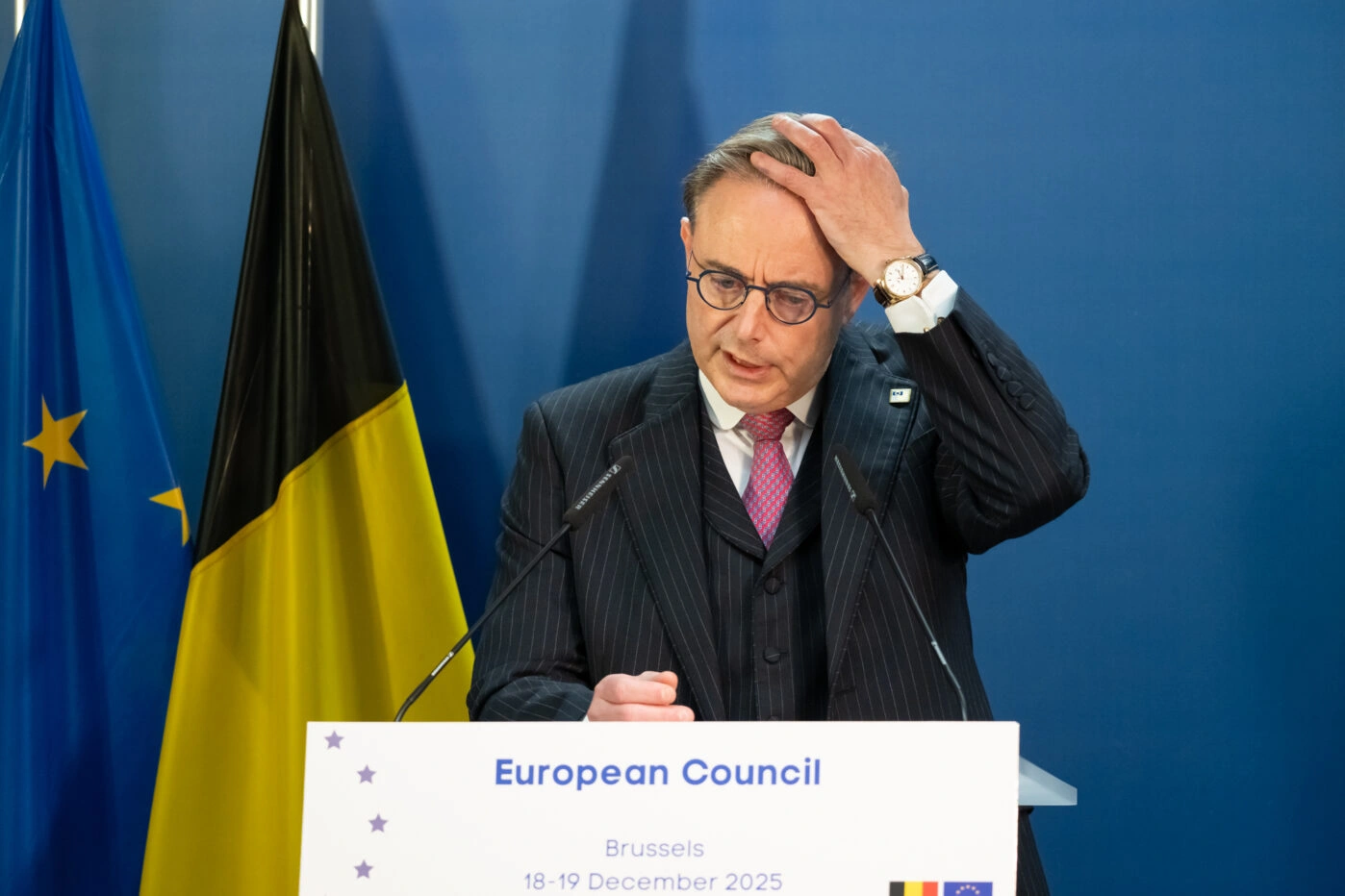 Премьер-министр Бельгии Барт де&nbsp;Вевер выступает 19&nbsp;декабря 2025 года на&nbsp;пресс-конференции в&nbsp;Брюсселе, Бельгия, после того как лидеры Европейского союза не&nbsp;смогли достичь соглашения об&nbsp;использовании замороженных российских активов