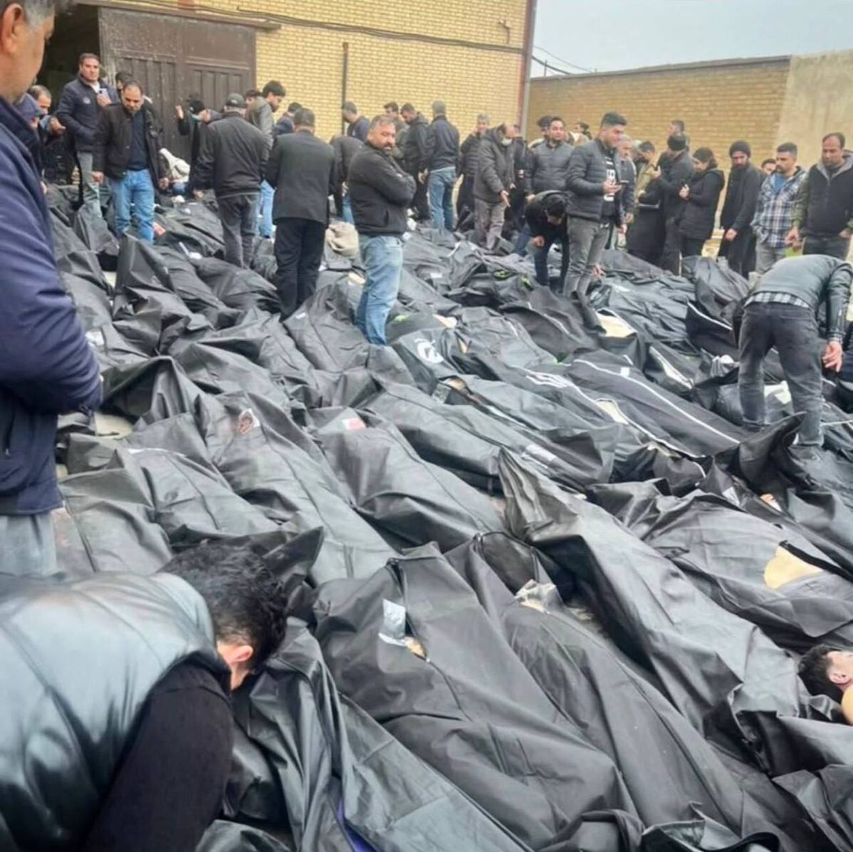 Почему начались протесты в&nbsp;Иране, чего требуют участники, как реагируют власти и&nbsp;США обрушится&nbsp;ли режим аятолл